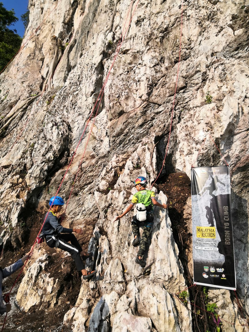 办马苏拉山72小时攀岩接力赛·怡市厅创马纪录大全
