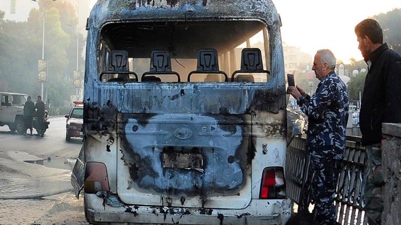 叙利亚军用巴士遇袭酿15死18伤