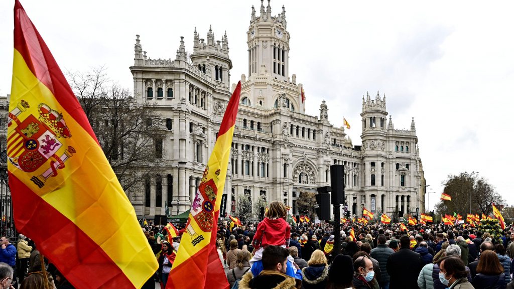 抗议物价飞涨    西班牙各地爆千人示威