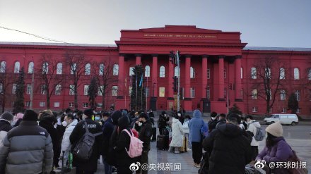 第一批撤离基辅的中国留学生顺利抵达摩尔多瓦