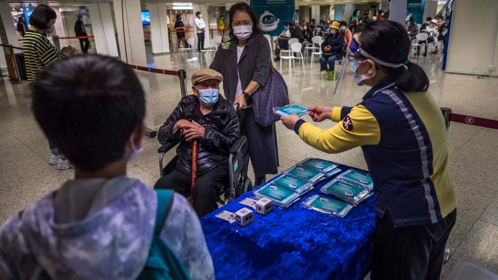 美研究：全球染疫死亡数字 可能是官方数字的3倍