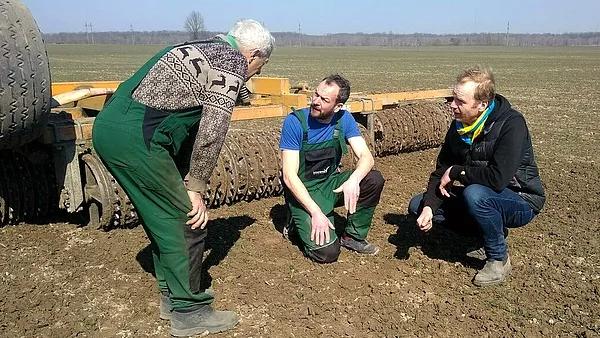 German farmers in Ukraine press ahead in defiance of war