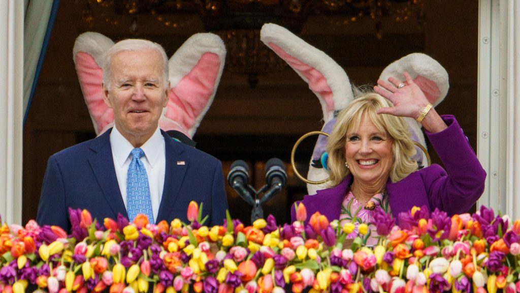 两年来白宫首办复活节滚彩蛋活动　拜登：意义重大