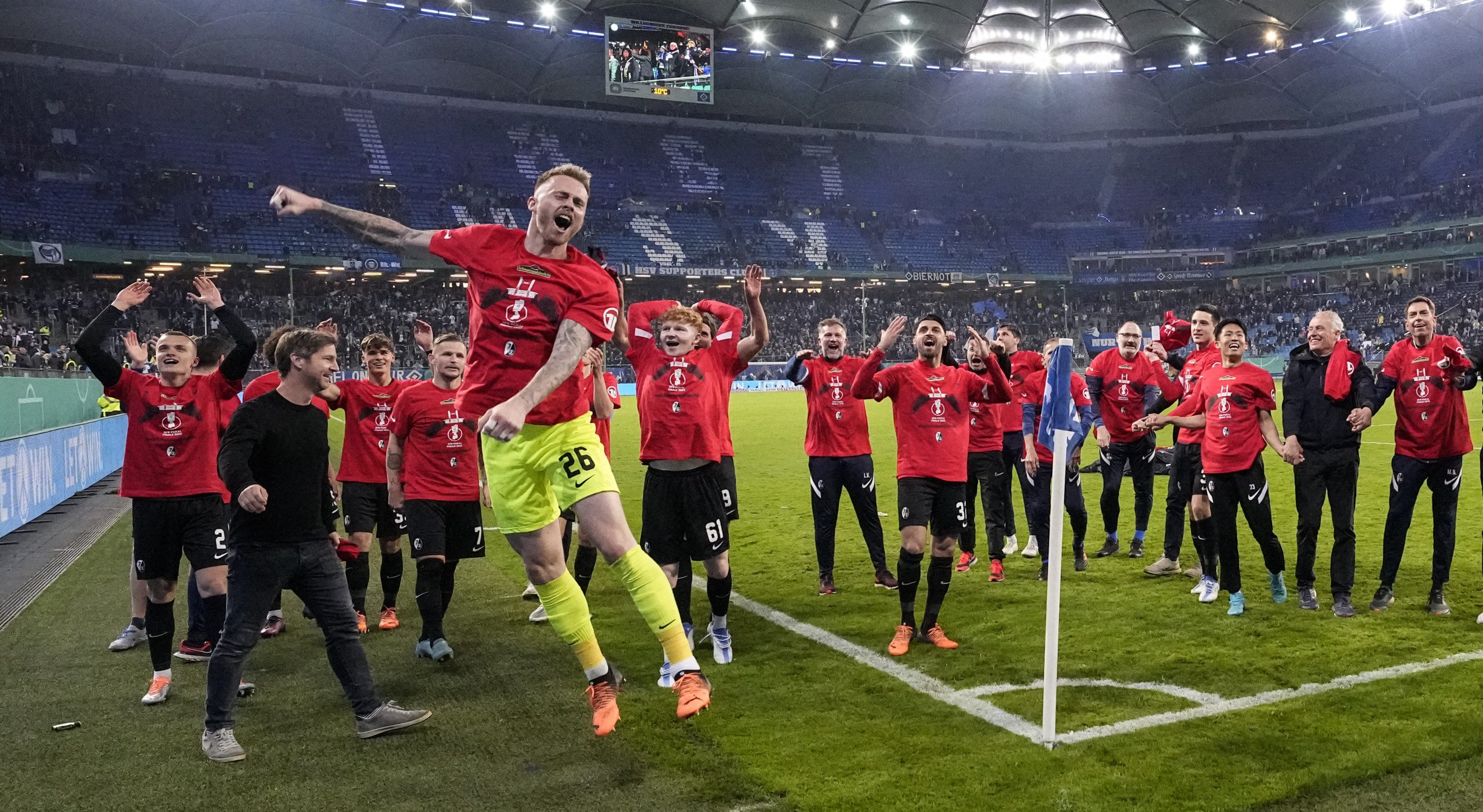 德国杯4强“吃”汉堡  弗雷堡队史首闯决赛