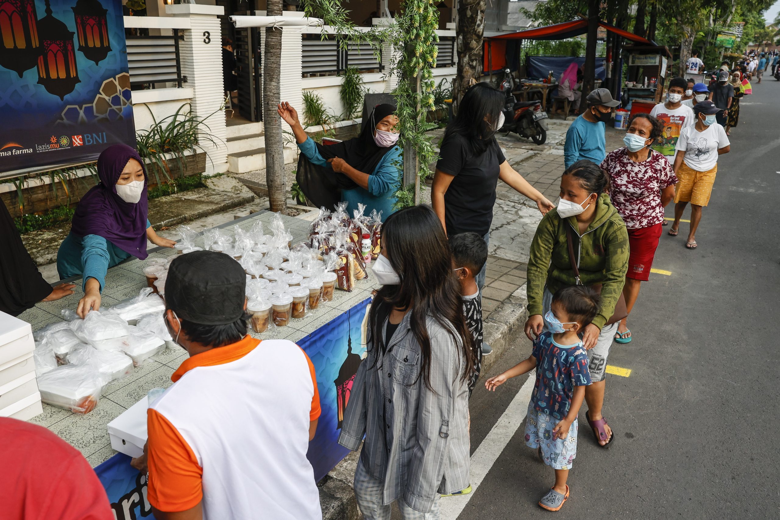 研究：印尼人口最多岛 逾99%居民有冠病抗体