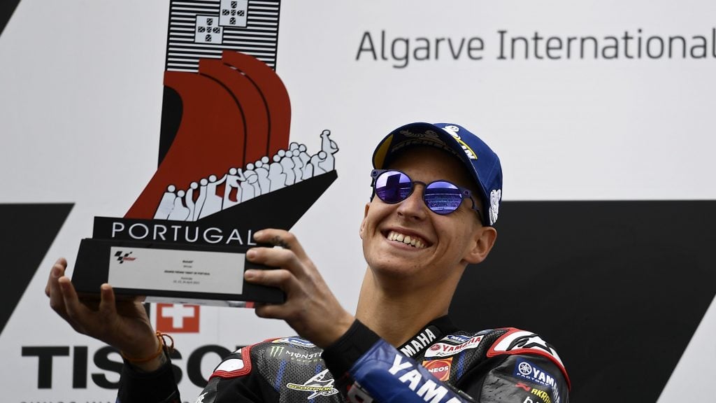 葡萄牙站MotoGP|回勇夺赛季首冠  夸塔拉罗并列领头羊