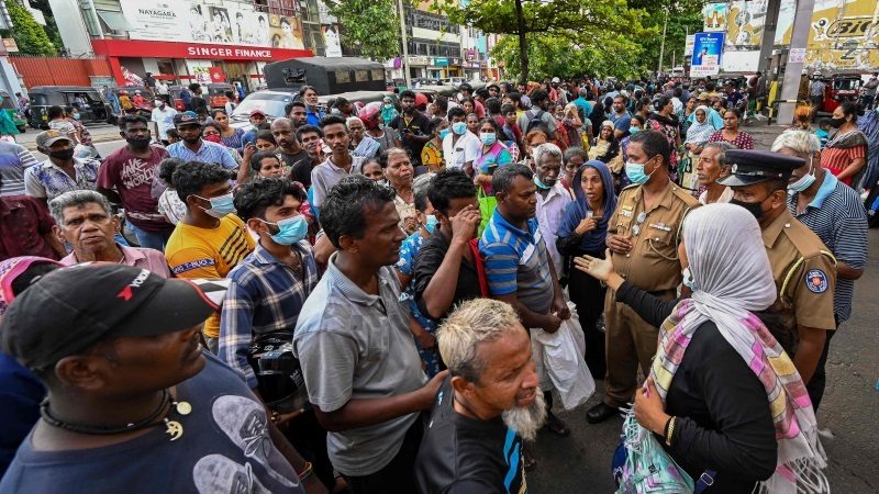 斯里兰卡陷入违约 央行预计通胀率将加速升至40％