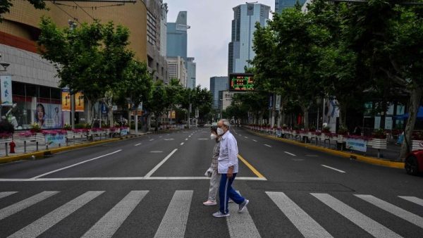 中国单日确诊回落至双位数  上海明日起解封公共交通恢复