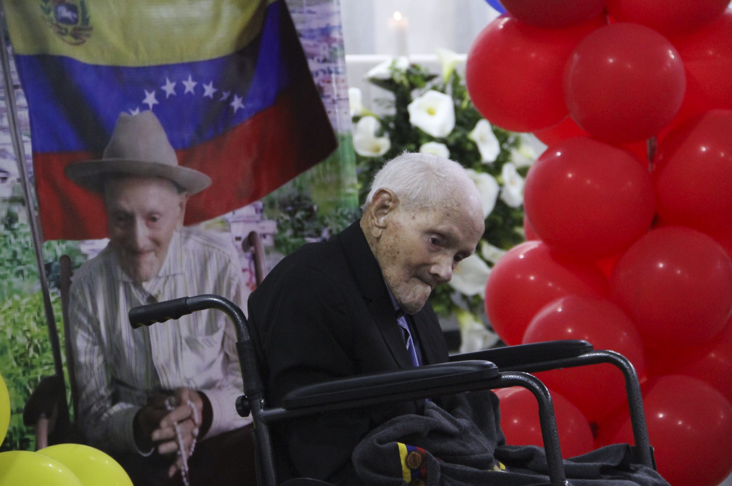 “世界最长寿男子” 113岁委内瑞拉阿公分享秘诀