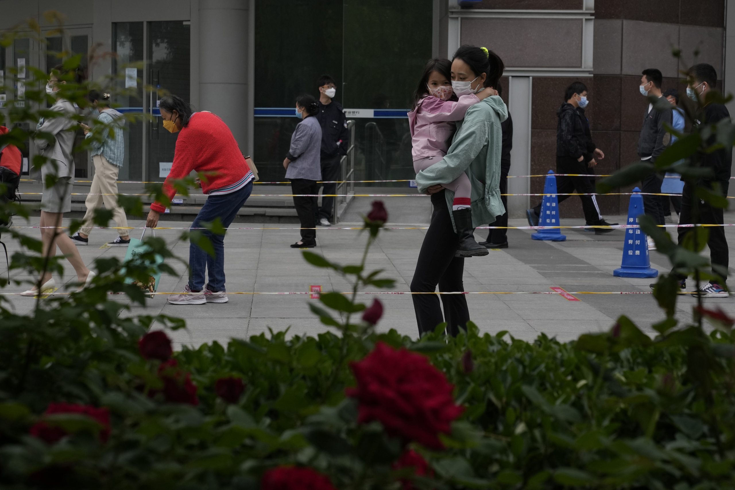 上海要求各防范区本周内至少开展两次核酸检测
