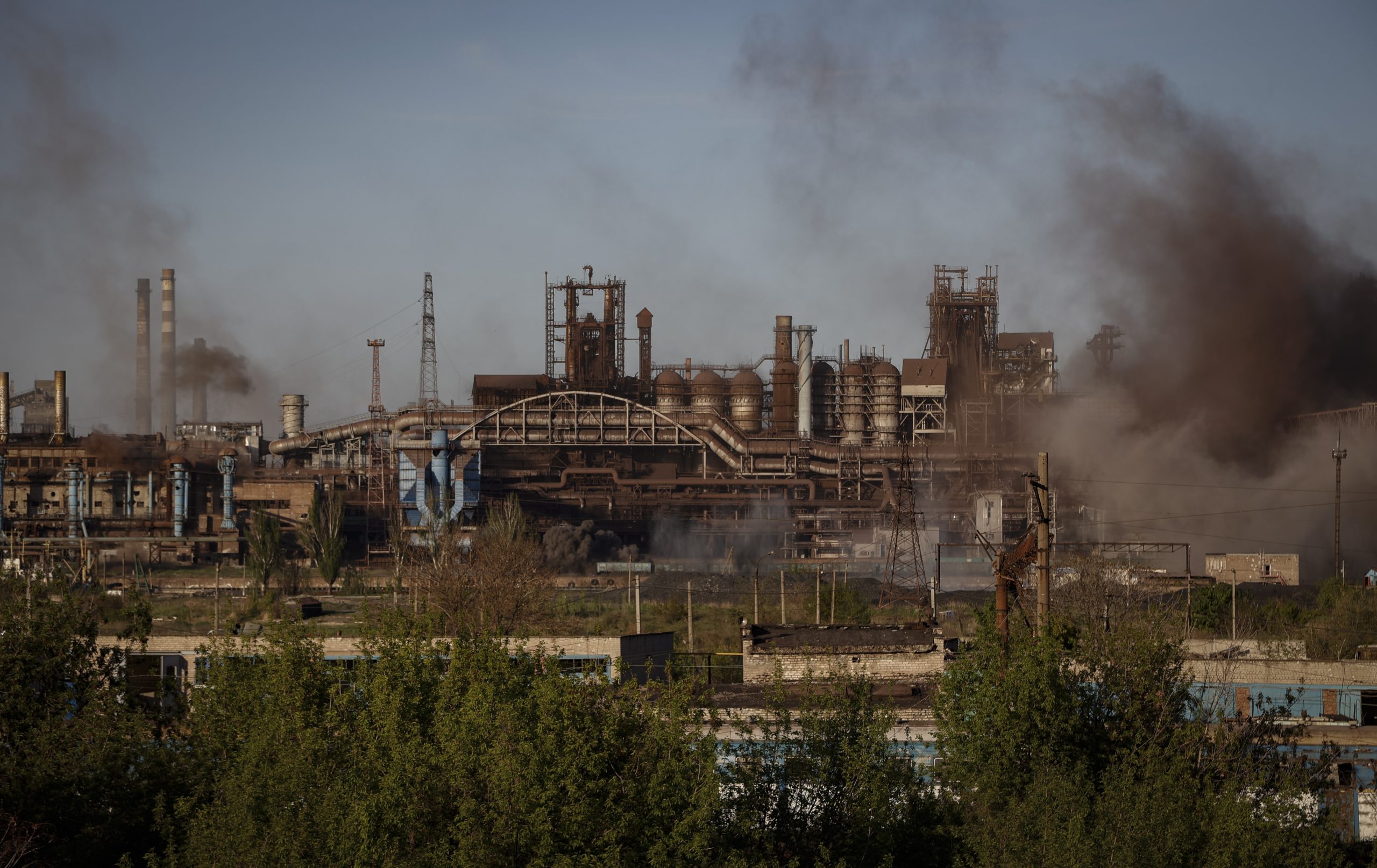 亚速钢铁厂仍有1000多乌军死守 数百人受伤