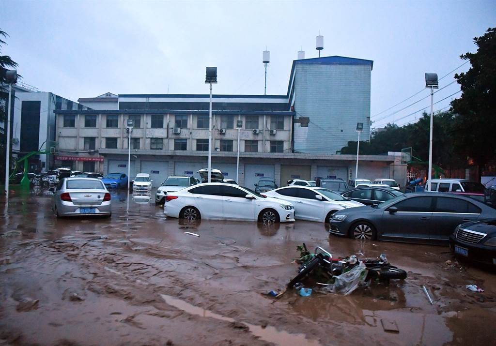 广西暴雨酿10万人受灾 3学生惨遭洪水冲走2遇难