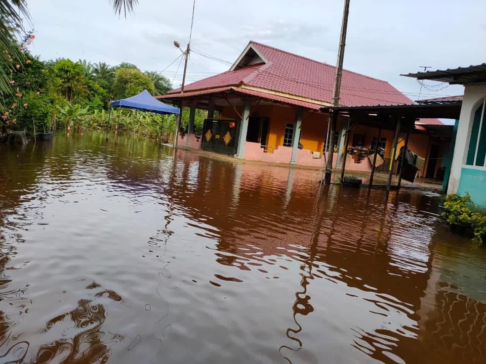 柔：北干那那水灾31户受灾，柔佛苏丹陛下发出援助金