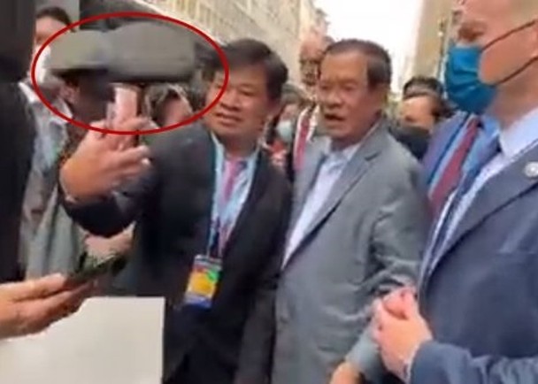 看世界）柬国总理访美　几乎遭流亡者掷鞋砸中