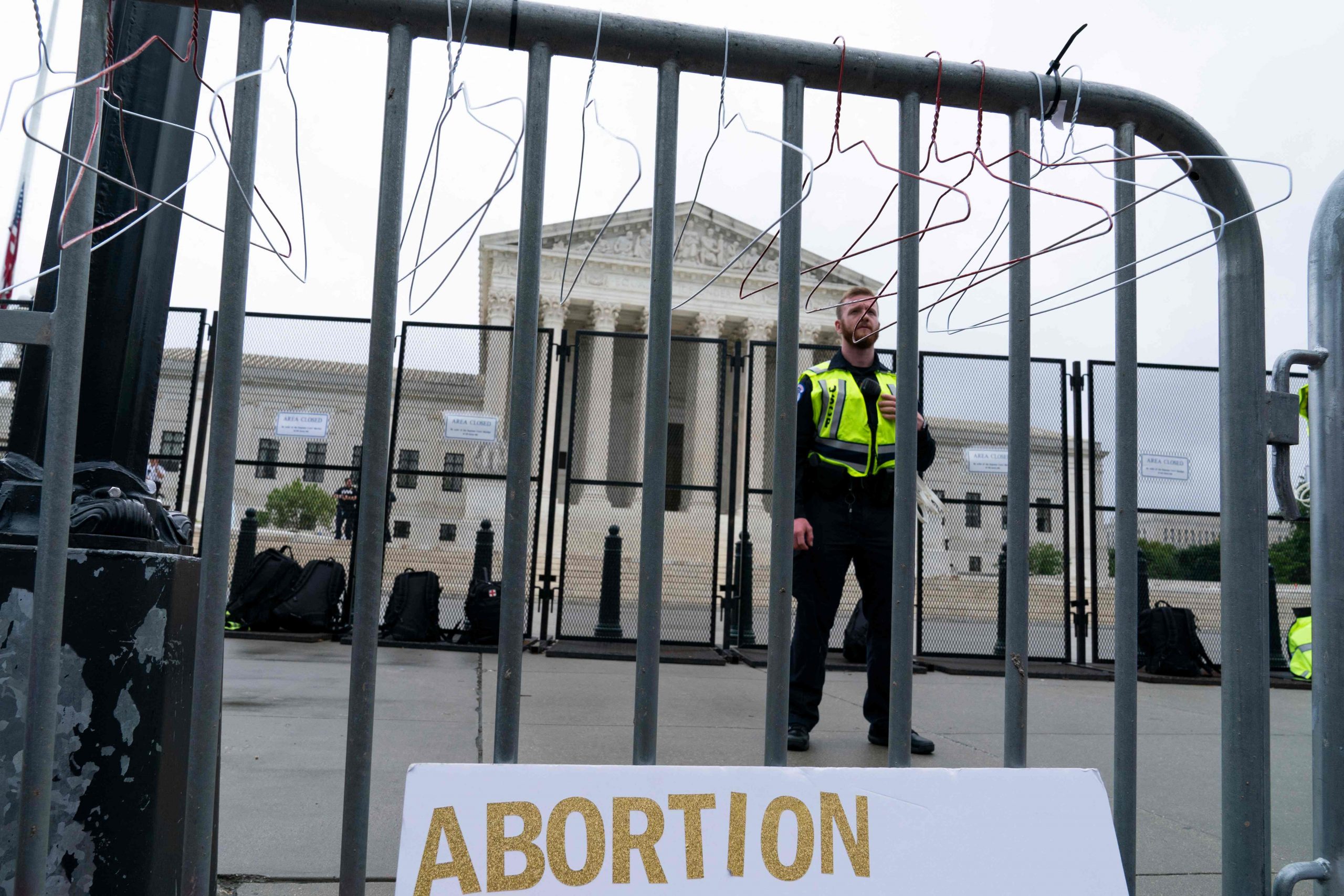 美国万人上街捍卫堕胎权 最高院泄密以来最大规模