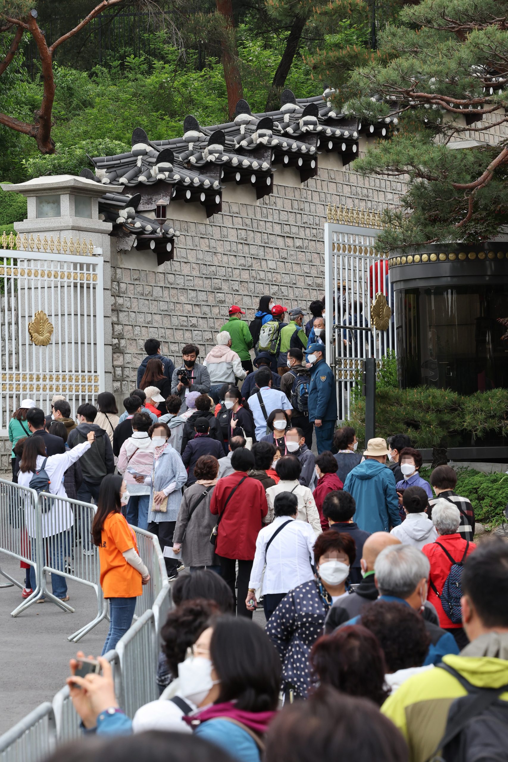 韩国前总统府青瓦台对民众全面开放