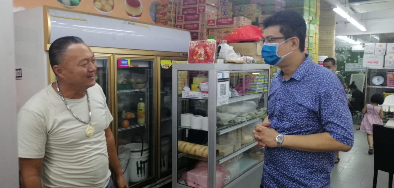 网传多人吃后食物中毒，店家暂停售越南面包