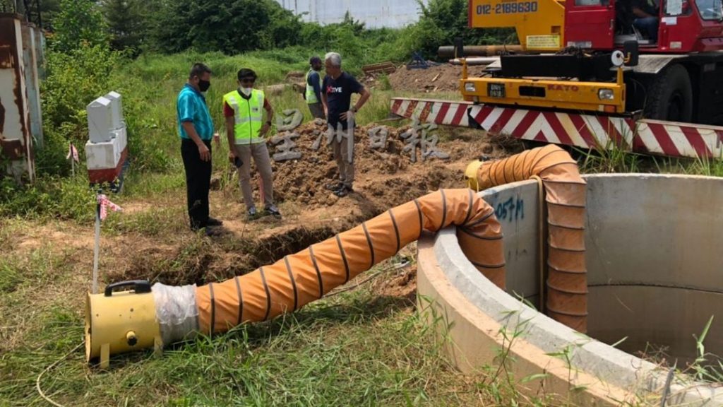 排污管施工挖坏地下电缆 关丹花园数地区电供受影响