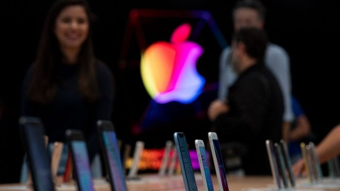 苹果为生产iPhone14  促富士康提前招员工