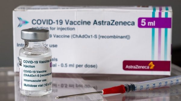 男子打AZ疫苗后全身脏器血栓亡 获赔88万