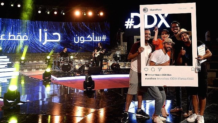 Young Arab artists dream of freedom in unique talent show
