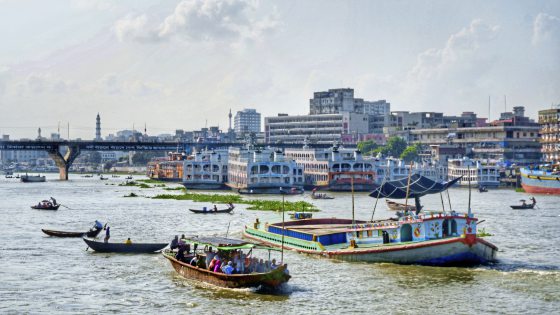 孟加拉长达8000公里的水路交通，全靠船只解决。(photo:SinChew)