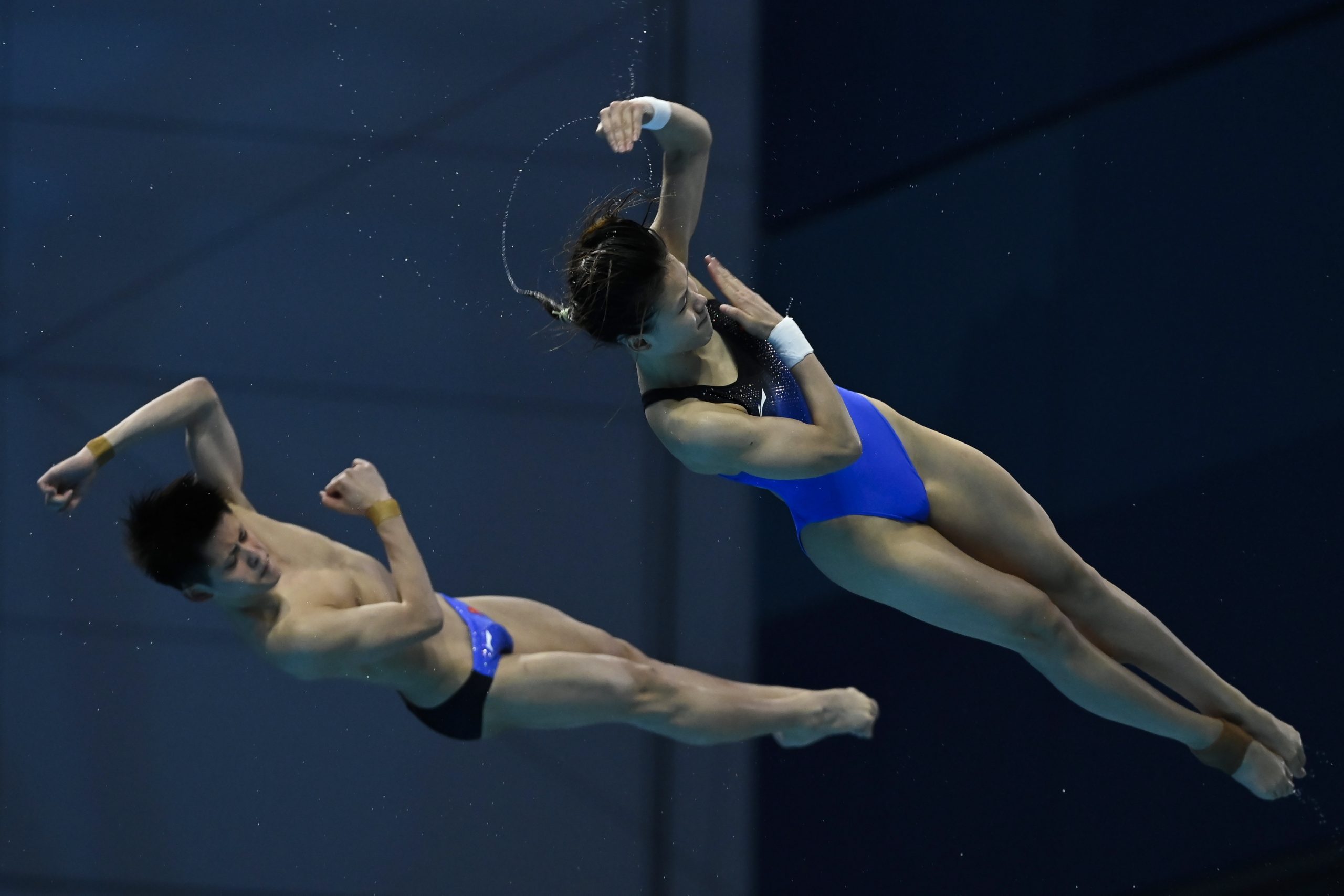 世界水上运动锦标赛| 全红婵 白钰鸣称霸混合全能  中国跳水队第100金到手