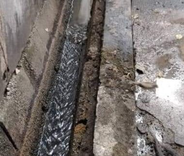 文德甲市区哈芝卡欣路  沟渠清理了变干净