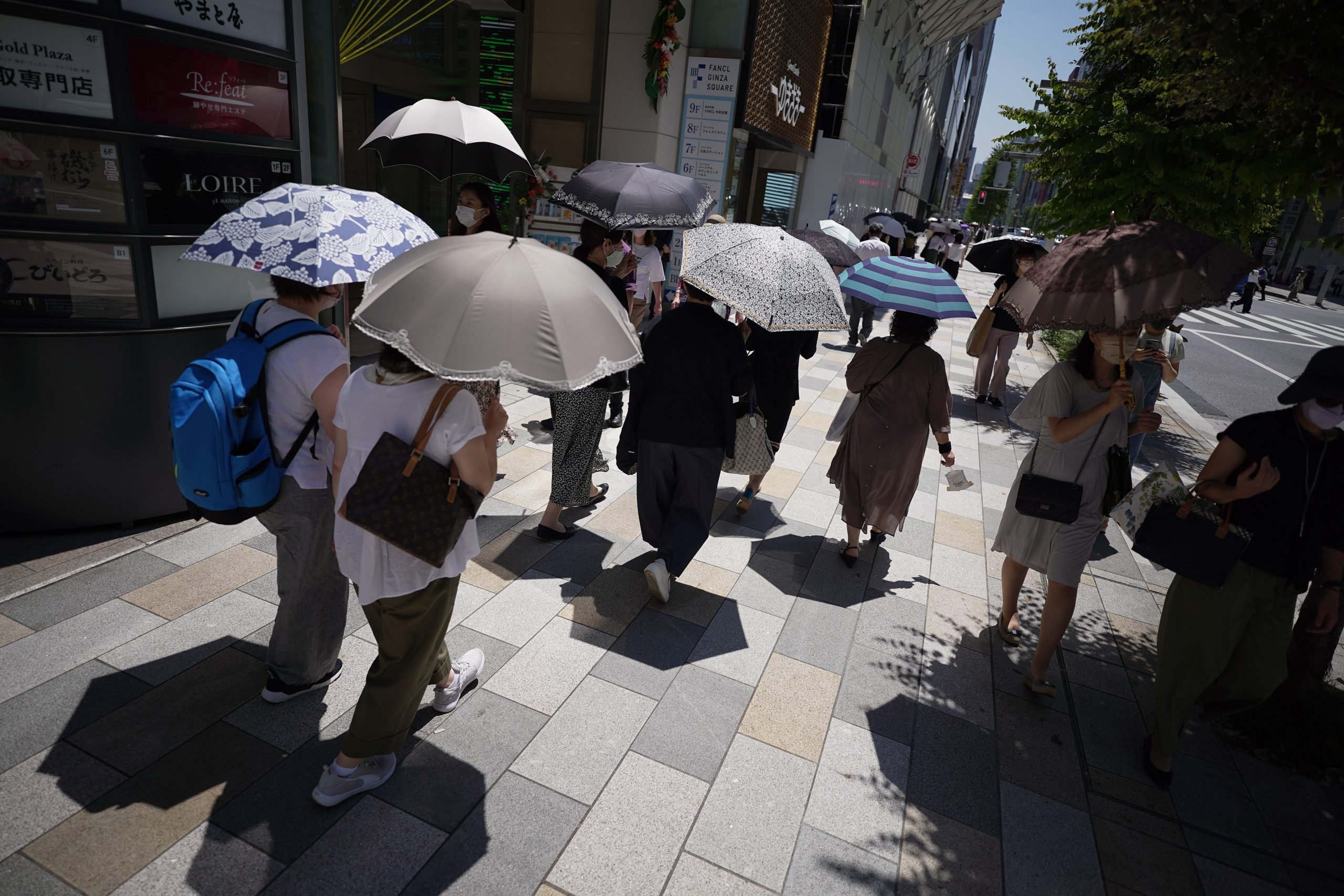 日本东京连4天酷热 全国一周4551人中暑送医