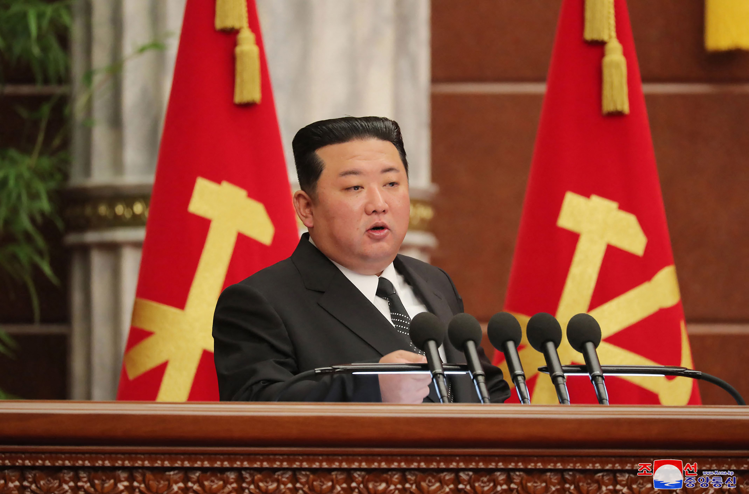 朝鲜五中全会 军政部门人事调动　金正恩要求加强国防力量