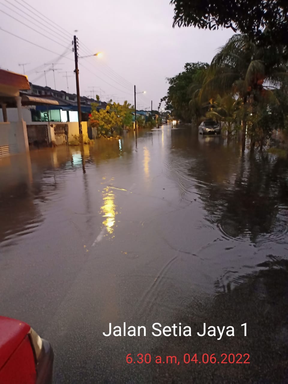 柔：清晨雨降雨量突增  峇株多区又淹水