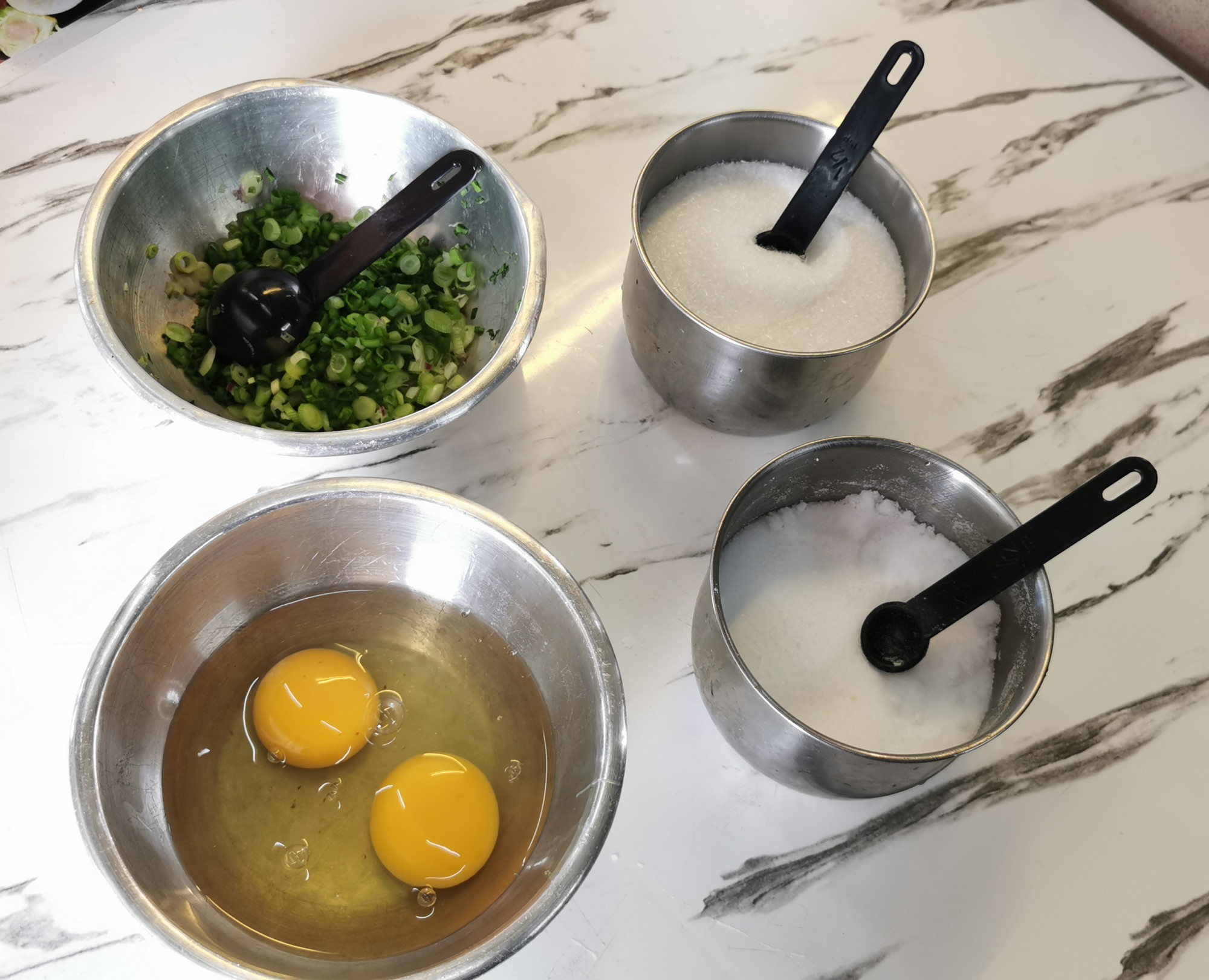 柔：食客指路（6月21日见报）：蛋饭合一，粒粒分明，猪排蛋炒饭回味无穷