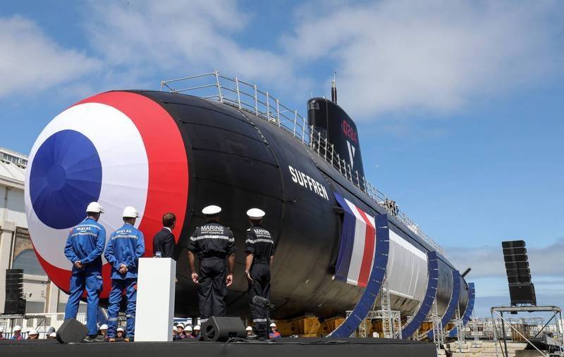 法国新一代核潜舰首舰“苏弗朗号”正式服役