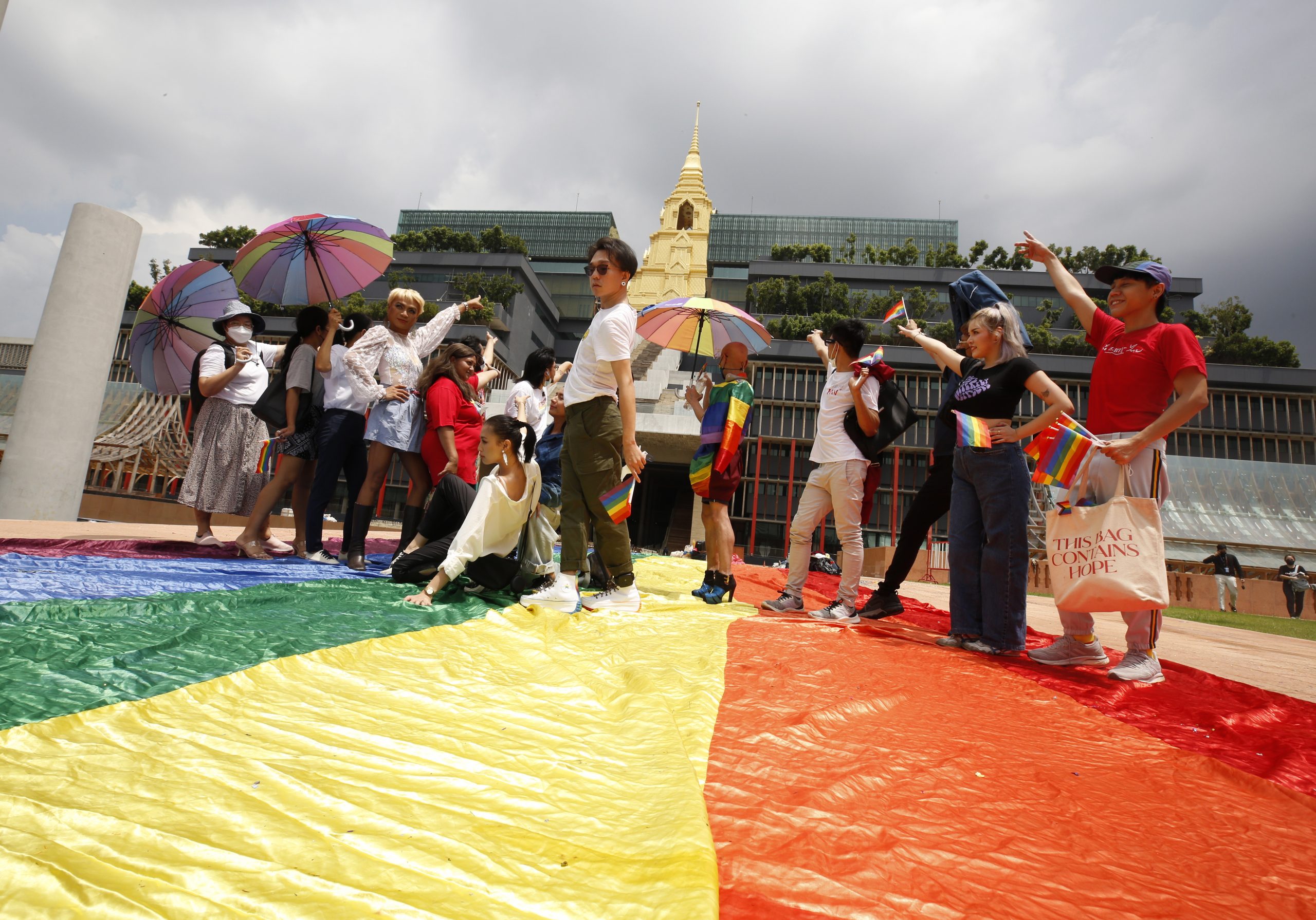 泰国会一读通过同性婚姻相关法案