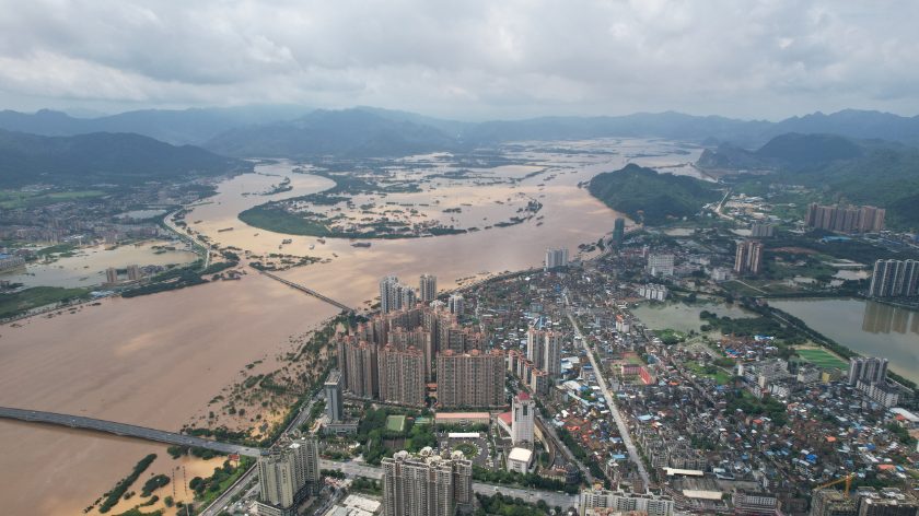 珠江暴涨  华南地区遭遇百年洪灾