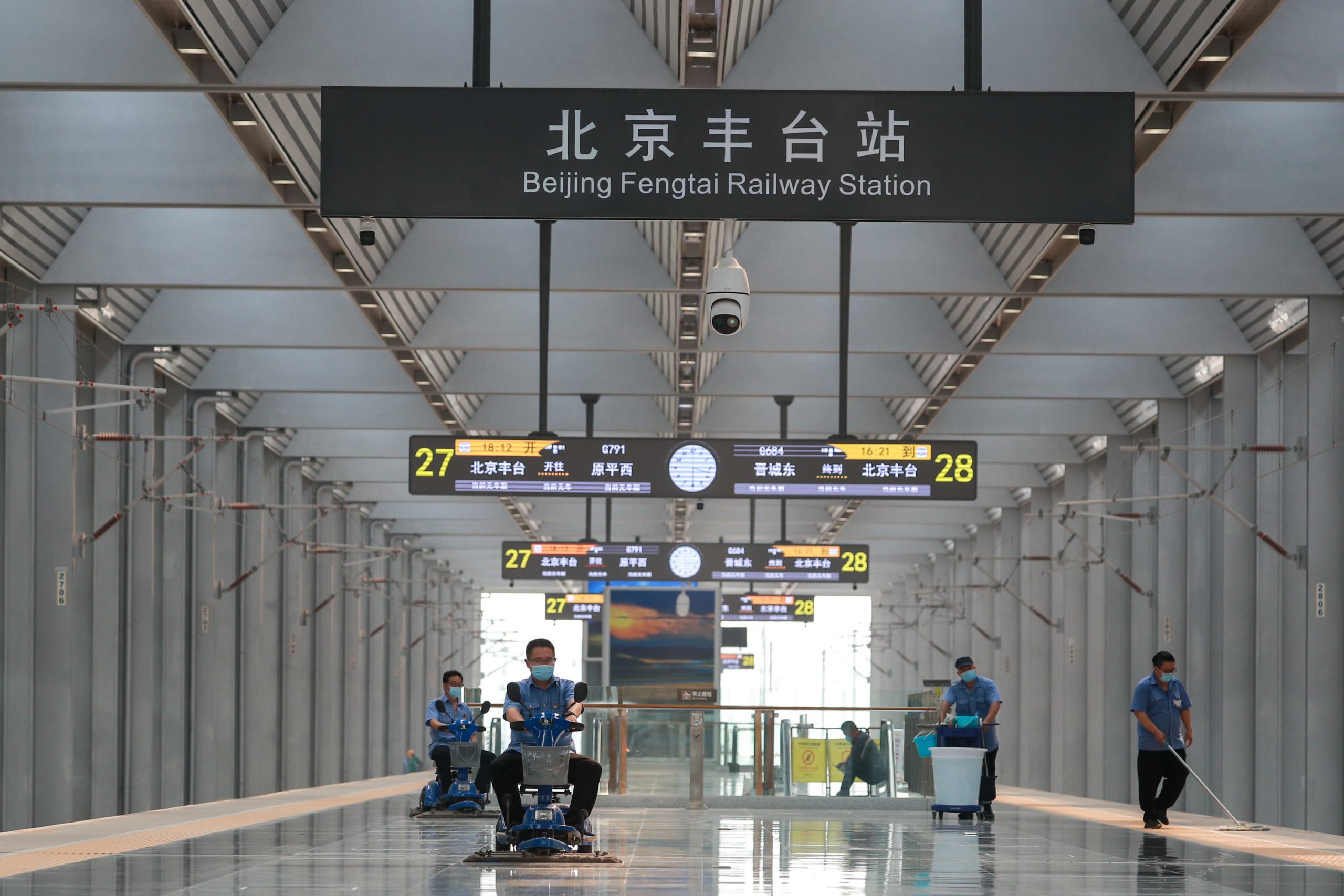 看世界两图）百年历史北京丰台站下周开通　融合高铁普铁地铁成亚洲最大枢纽