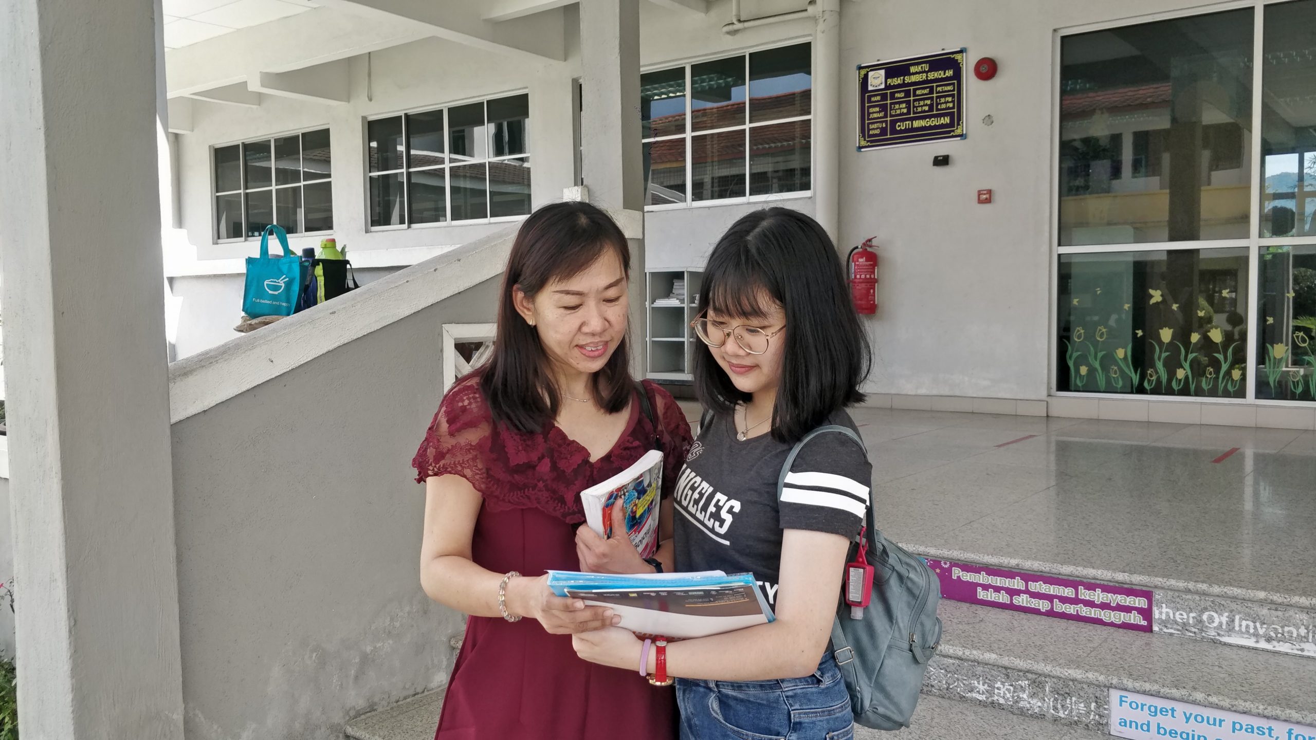 社區學校／育才華中取得2018年以來最佳成績 25人6A及以上
