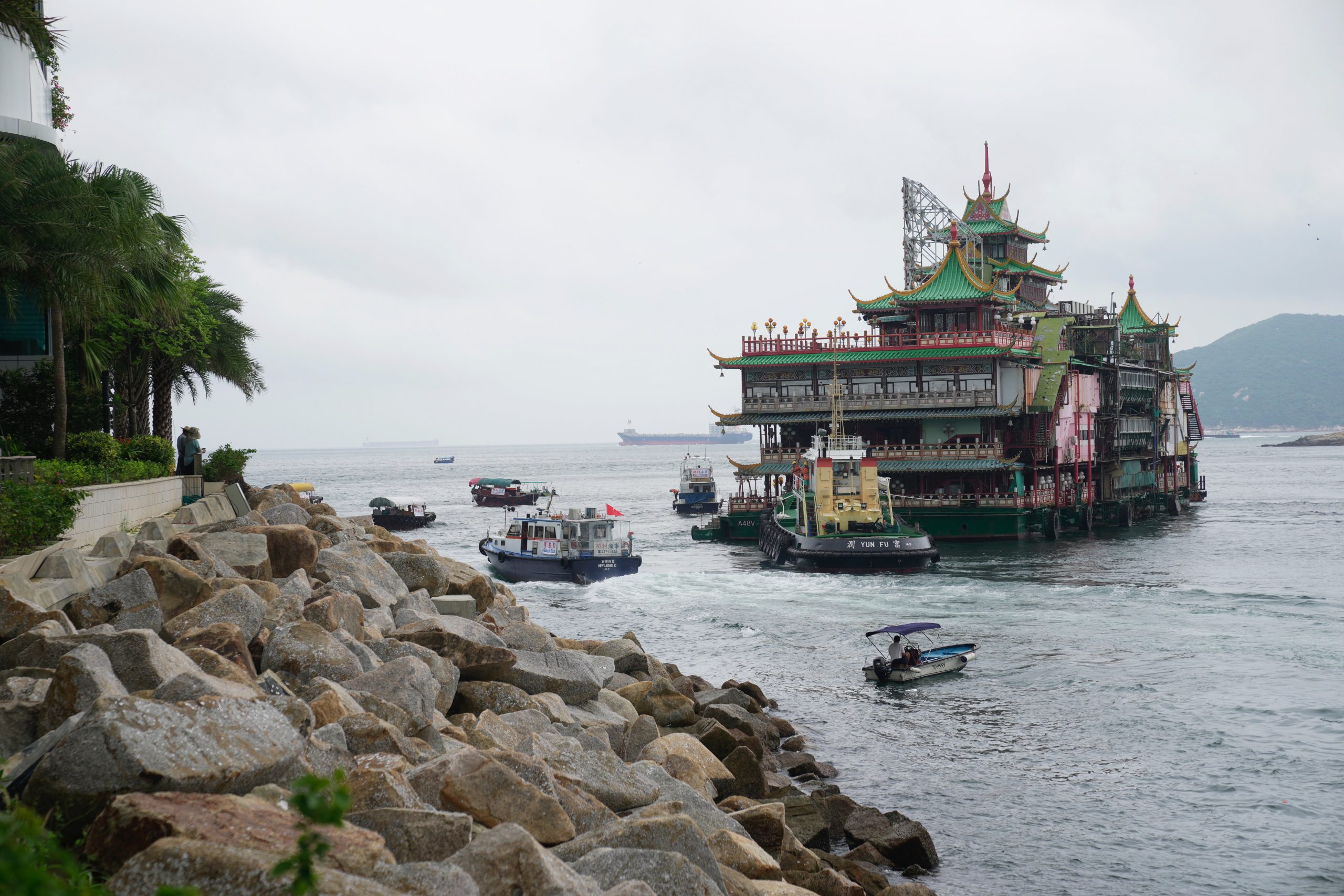 突然「复活」 香港海事处：珍宝海鲜舫仍在西沙水域海面 ​