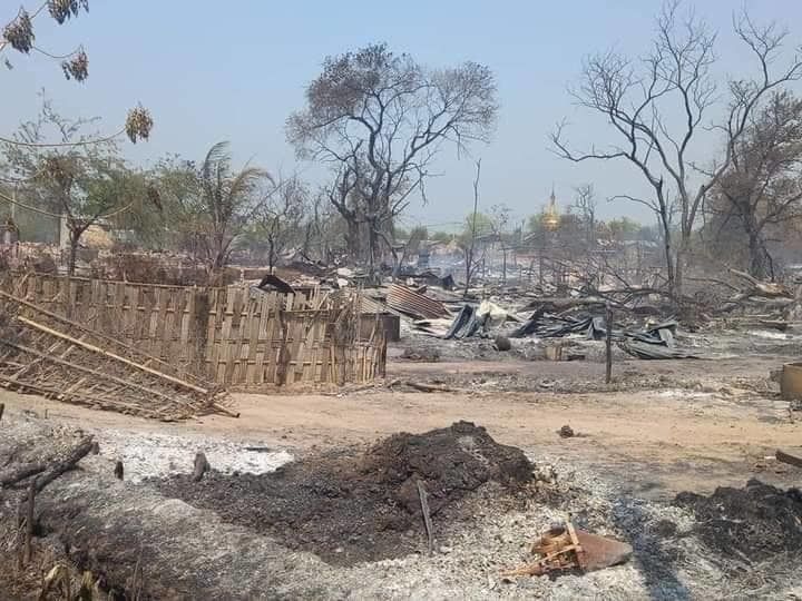 缅北村民：军方放火烧毁200多所房屋