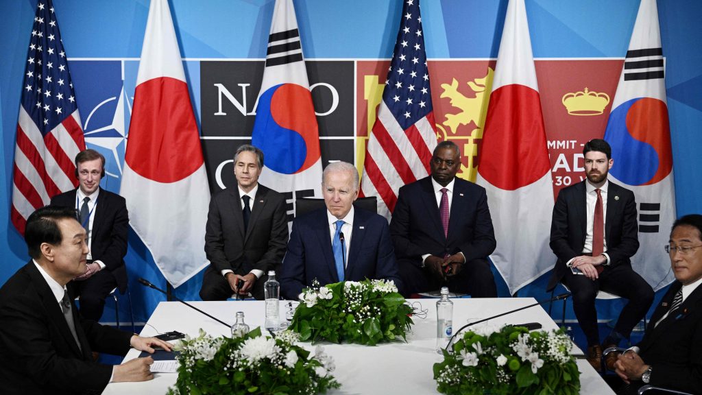美日韩峰会同意  强化合作应对朝威胁