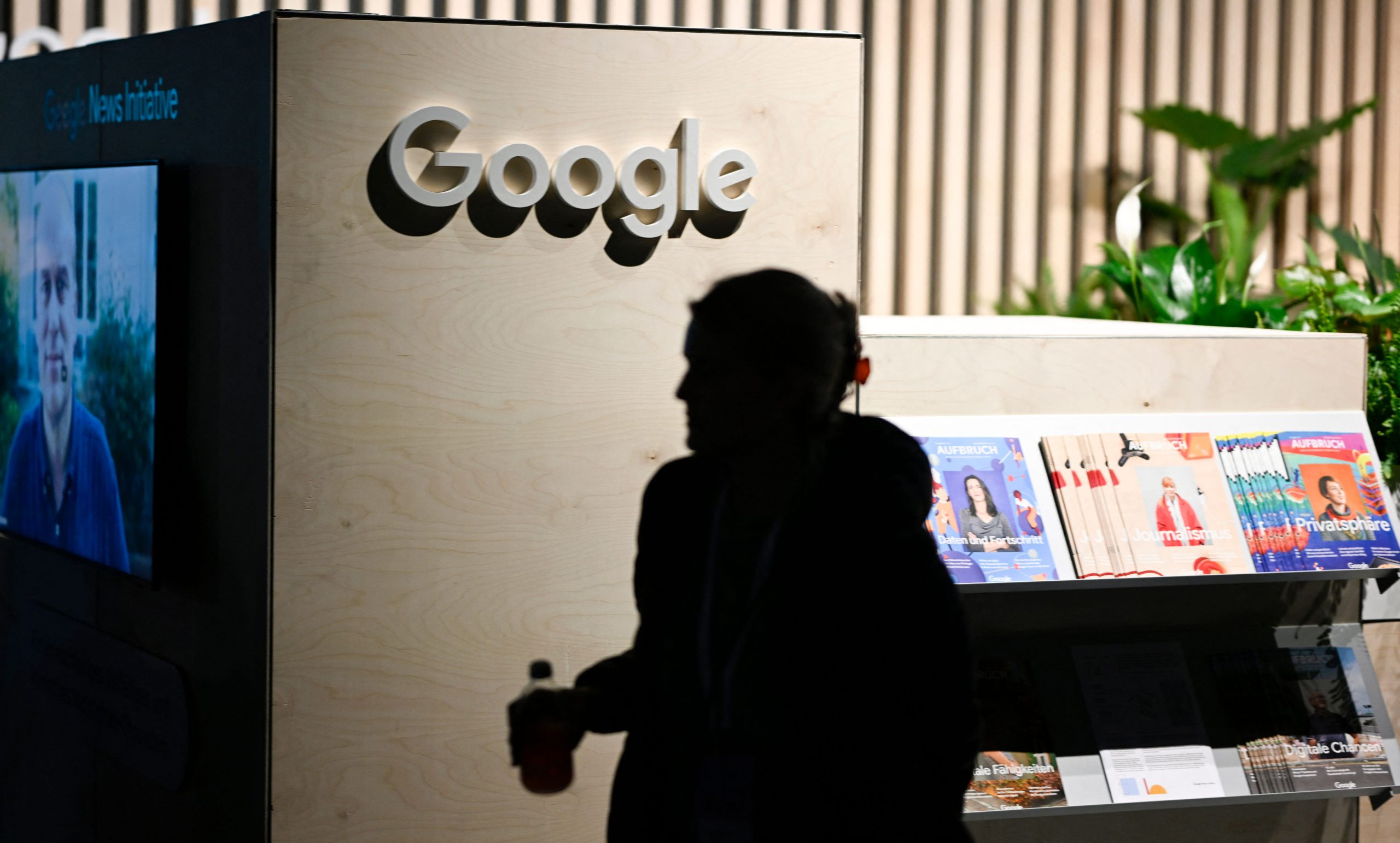 谷歌涉同工不同酬遭逾万女性兴诉 愿付1.18亿美元和解
