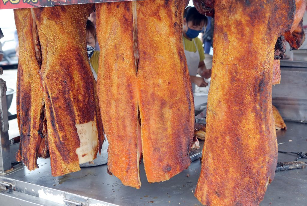 霹：封面主文／猪肉涨价烧肉价格年初已调  目前多数烧肉贩保持旧价
