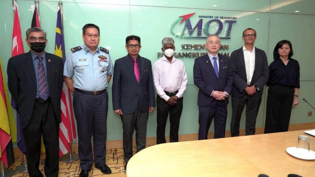 魏家祥：美公司拟重启搜寻 “找到MH370残骸才收费”