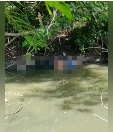 （大北马）吉打甲板区的灌溉河，昨日发现一具衣冠整齐的男尸，警方初步调查，疑死者是被谋杀后被弃尸在河里。