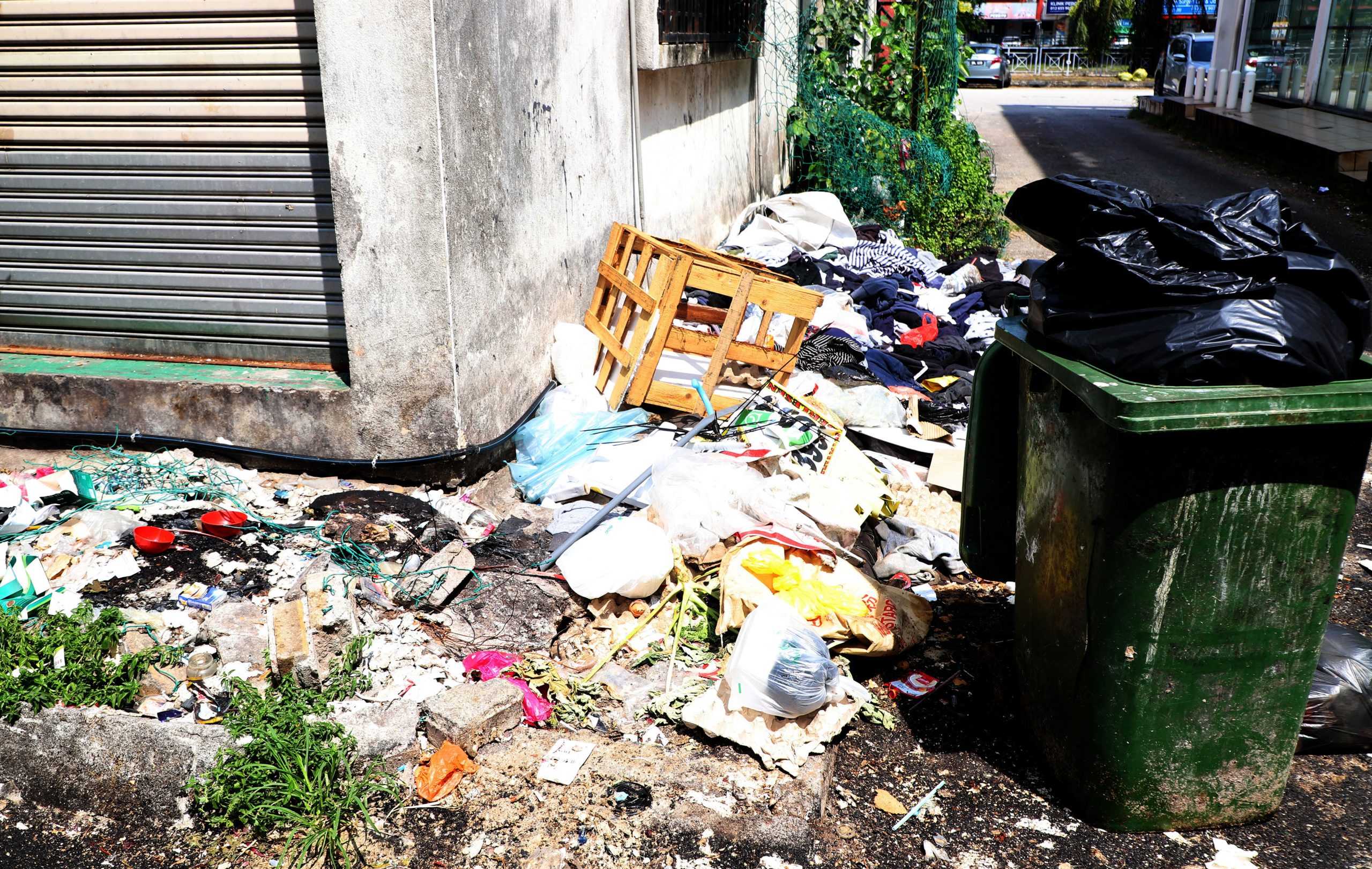 （版4头）大都会/郑慧玲：地方政府应教育人民该把垃圾丢哪里