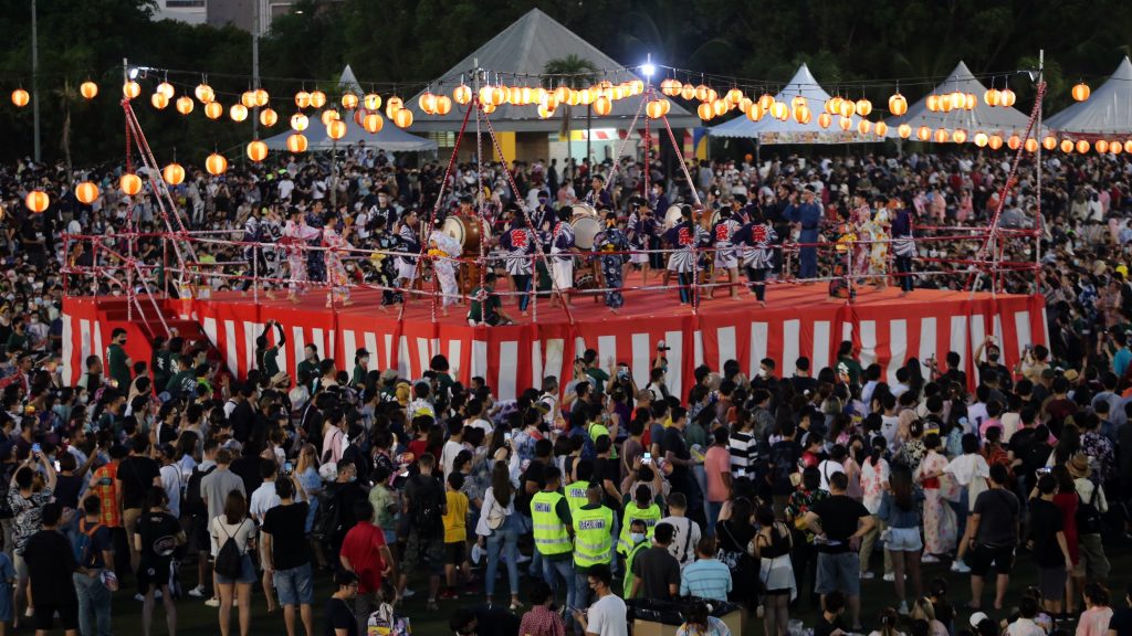 各族穿和服浴衣体验日文化  5万人参加盆舞节
