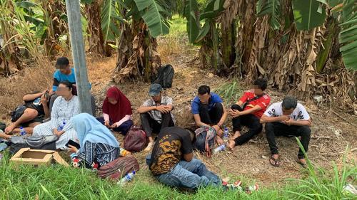 驱逐偷渡客执法行动 警捕21印尼非法移民