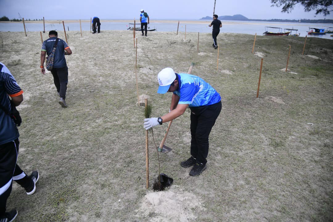 东：彭摄政王珍多海滩推介缓冲区生态系统保护计划。