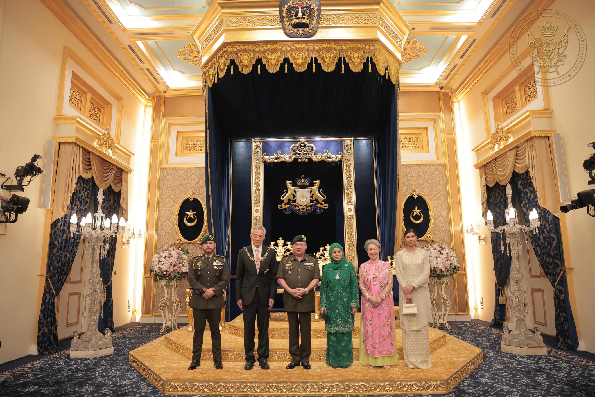 柔蘇丹將官訪新加坡，將由總統授予名譽博士肯定貢獻