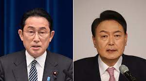 日韩首脑2天内四度碰面谈改善关系 双方公布的会谈内容不一致